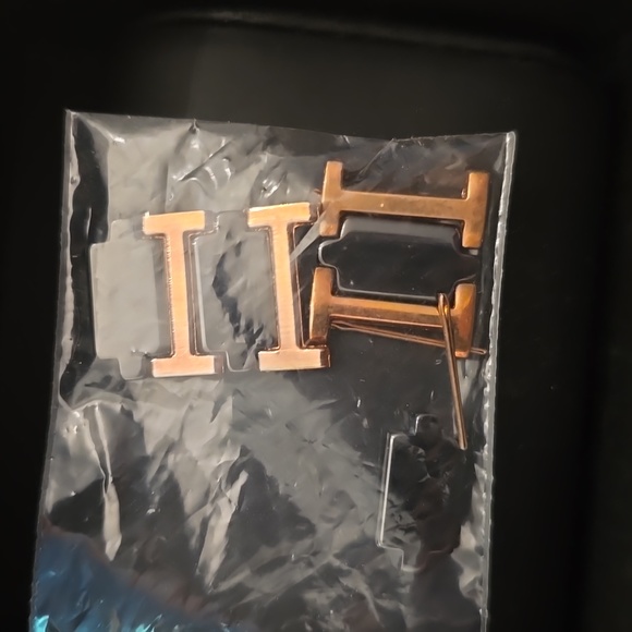 Watch - Picture 5 of 9